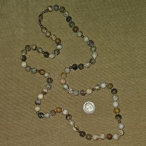 Elegant Multi-Color Polished Agates, Beige Jasper And Gold Beaded 14in Necklace